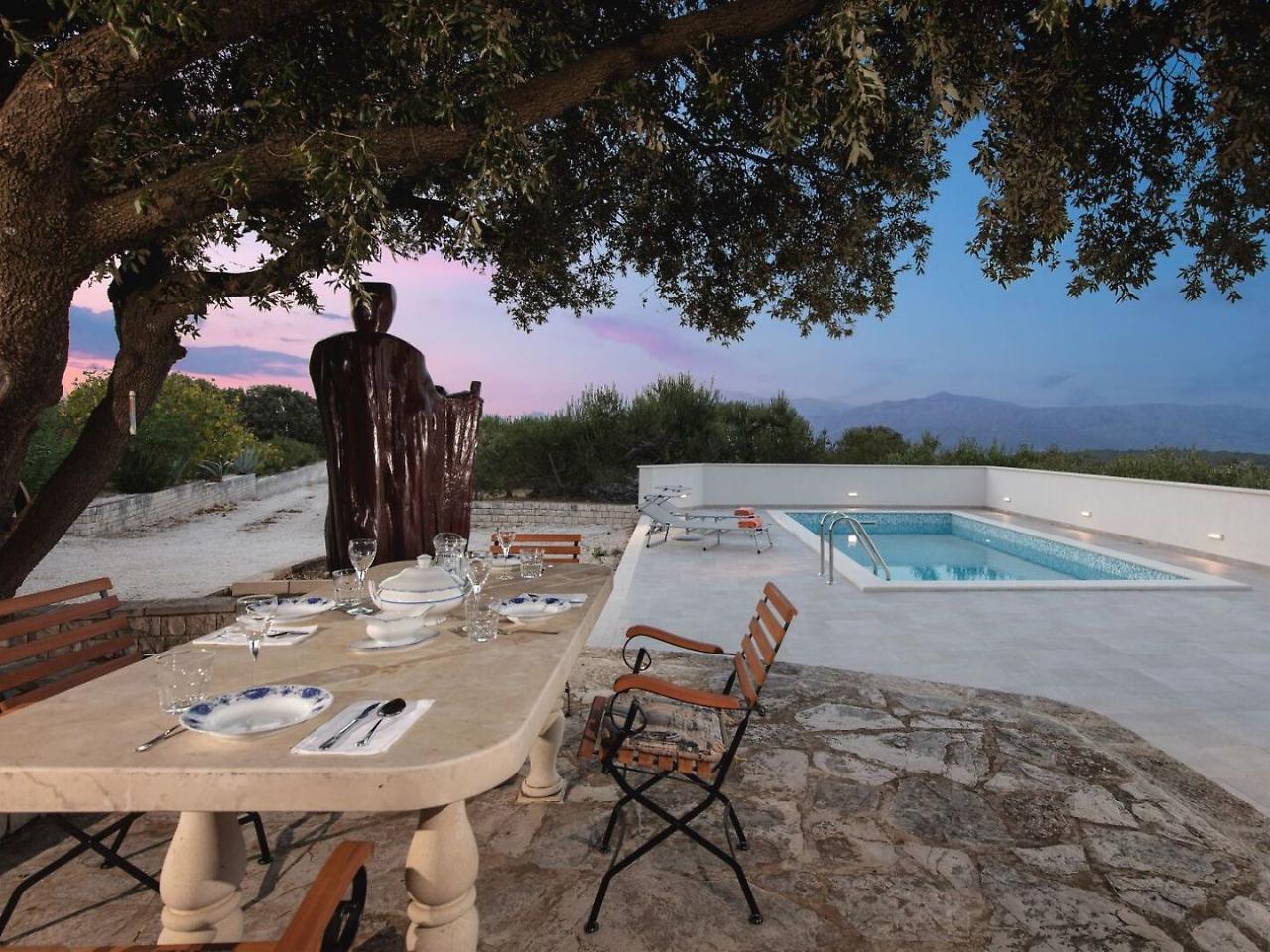 Villa Dubrava Tranquil Retreat Nestled In An Olive Grove For Serene Escapes Pucisca Exteriér fotografie