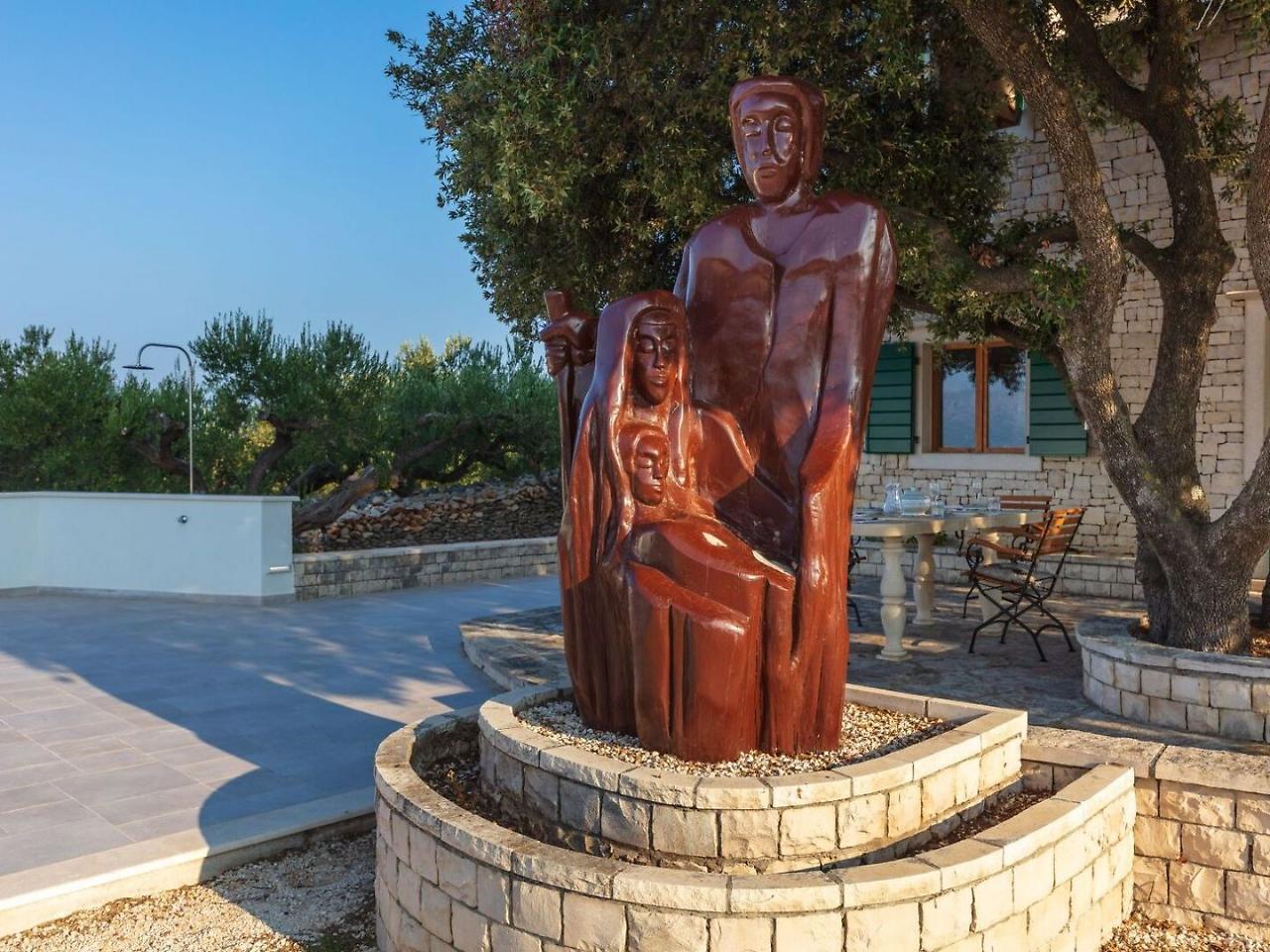 Villa Dubrava Tranquil Retreat Nestled In An Olive Grove For Serene Escapes Pucisca Exteriér fotografie